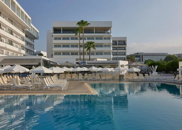 Hotel Atlantica Sancta Napa Resort 4*